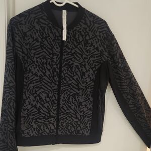 Lululemon Black and Gray Women's Jacket